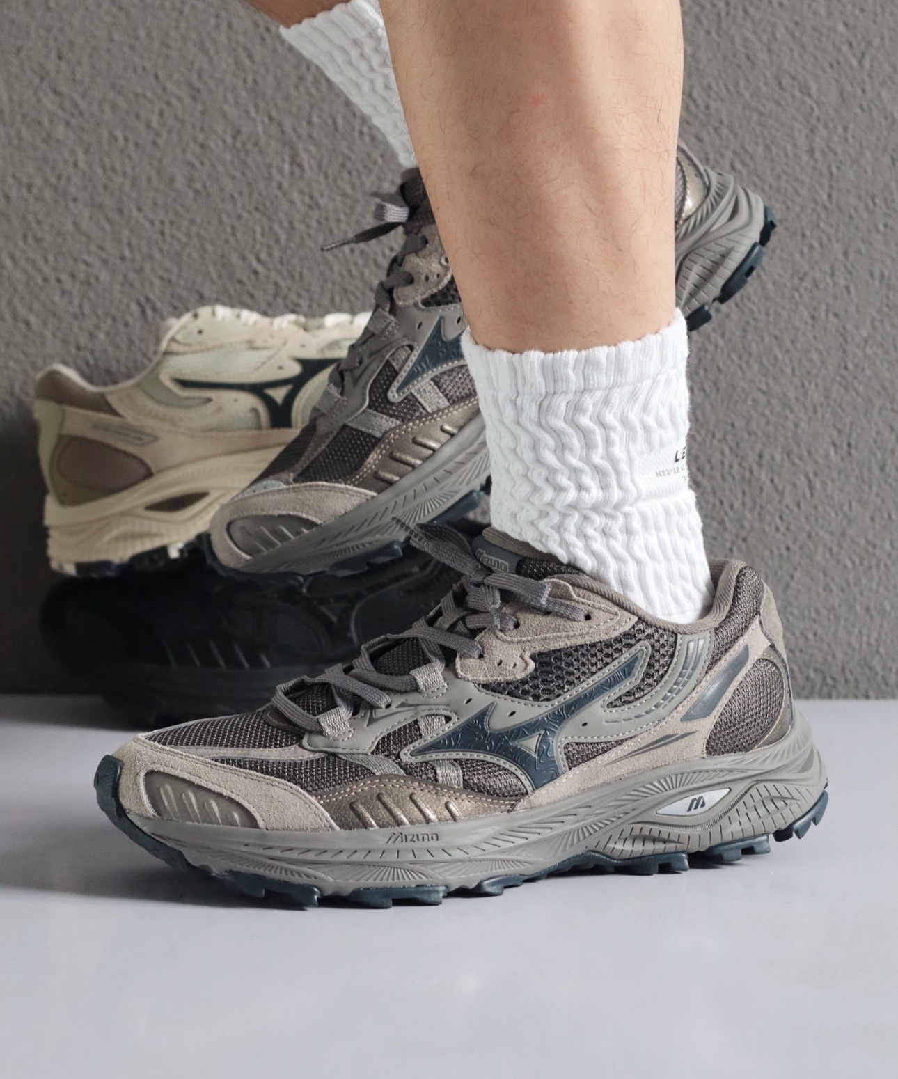 Mizuno Racer ADV Dark Grey 山系戶外跑鞋  D1GH241204