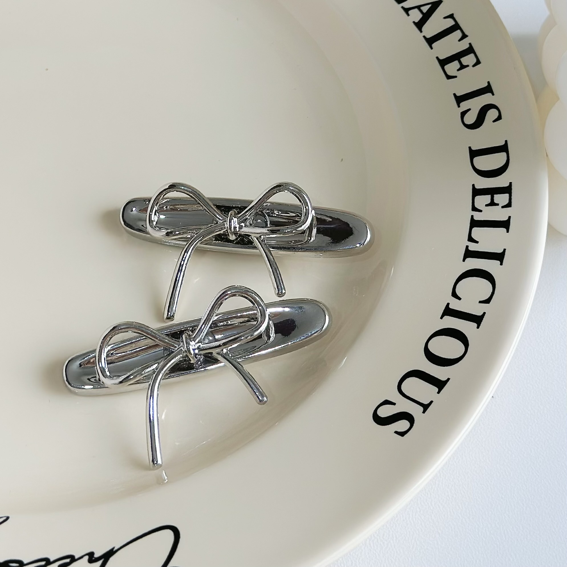 Z304素面蝴蝶結壓夾【一組】