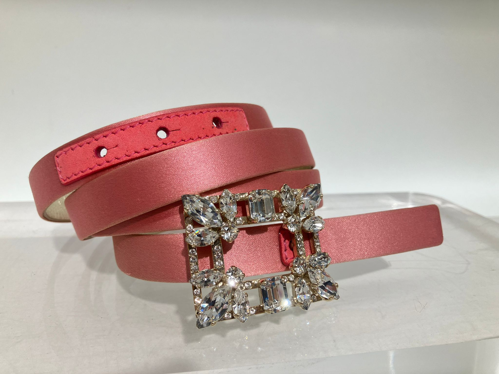 Roger Vivier RV rectangle strass Satin belt pink