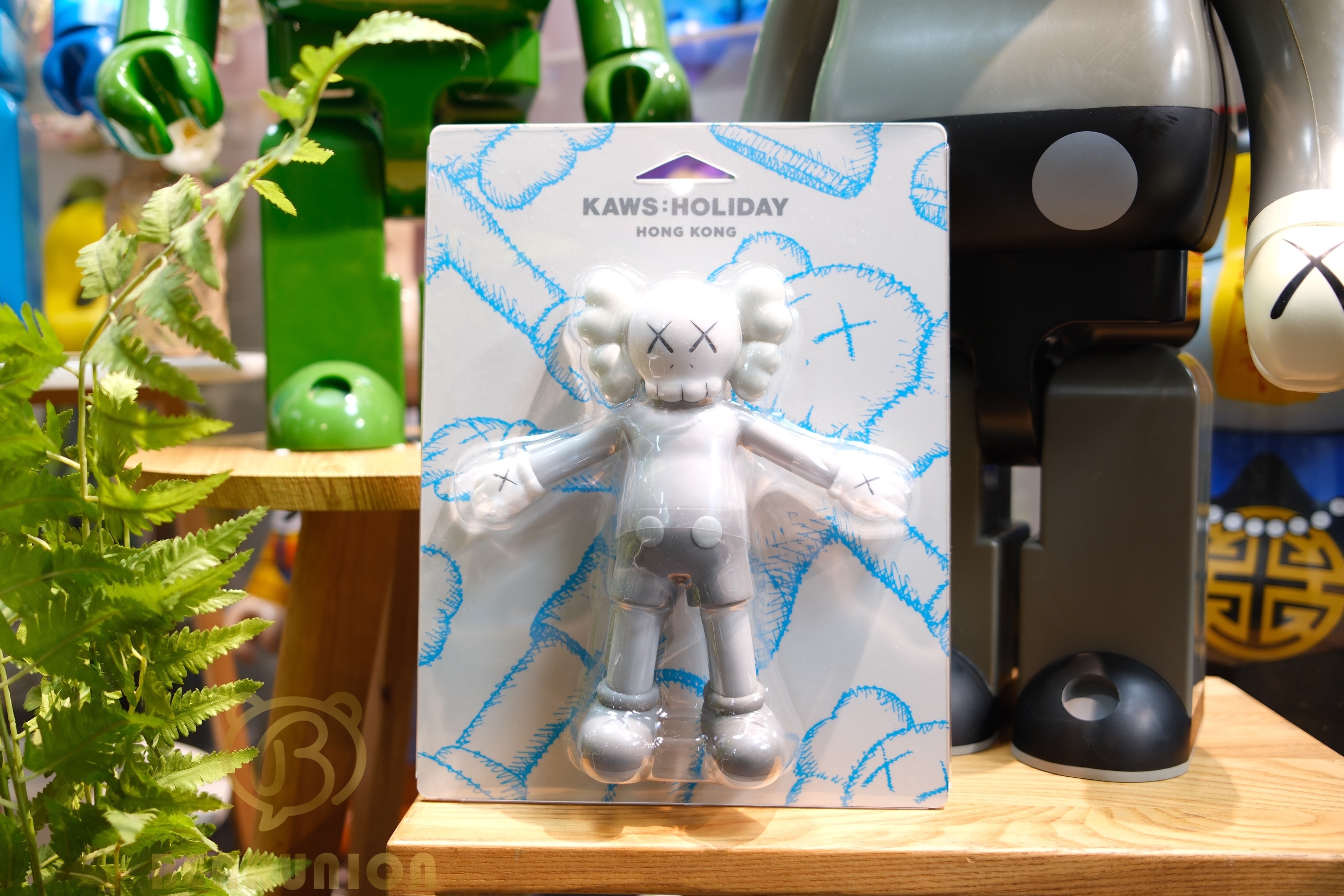 🥇現貨🥇 KAWS HOLIDAY COMPANION BATH TOY HONG KONG