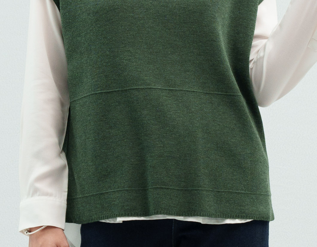 簡約的版型兩行立體橫紋點綴