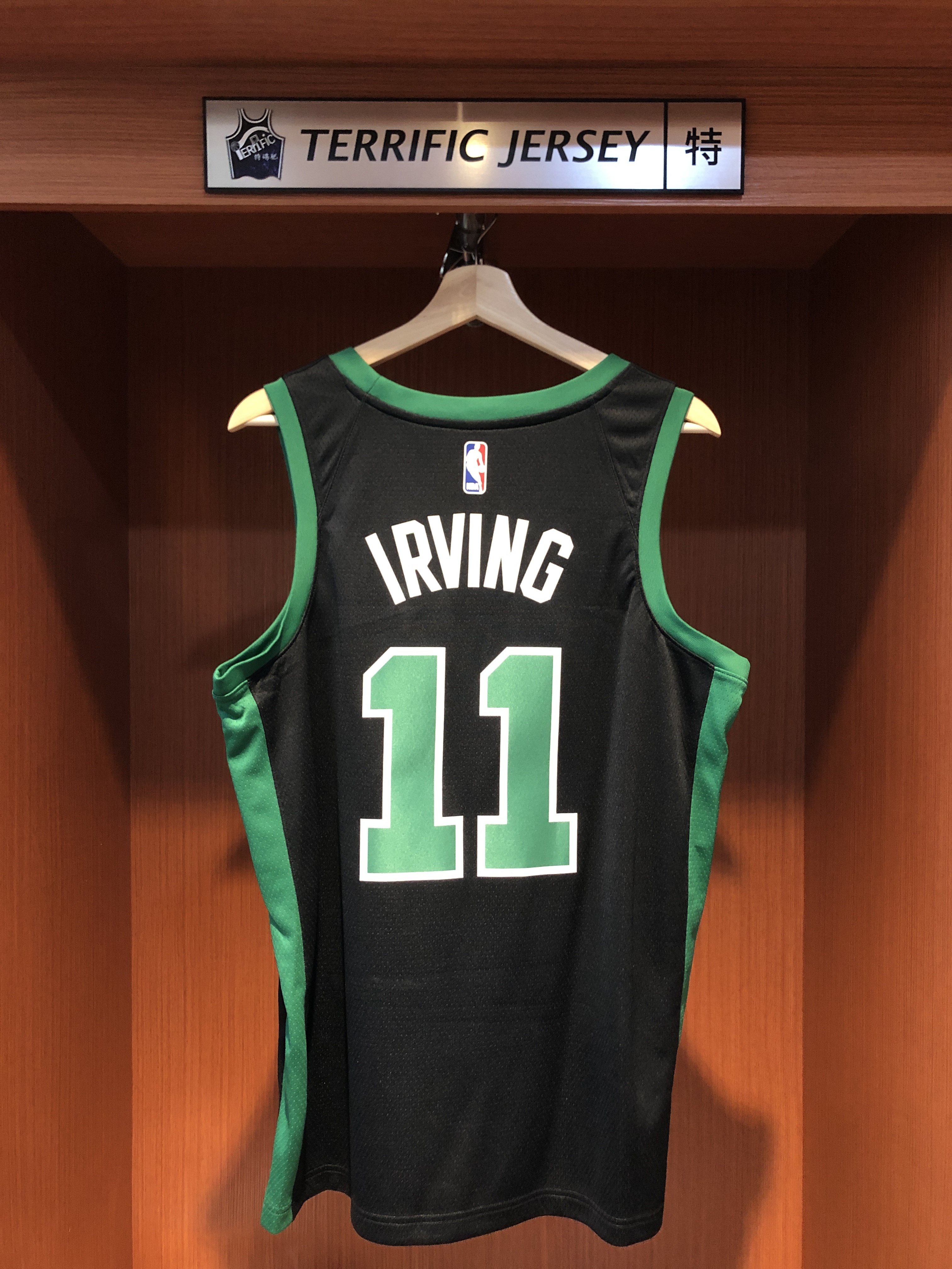 NBA球衣 Kyrie Irving 波士頓賽爾提克黑綠 Statement Nike Swingman 球迷版 電繡 全新