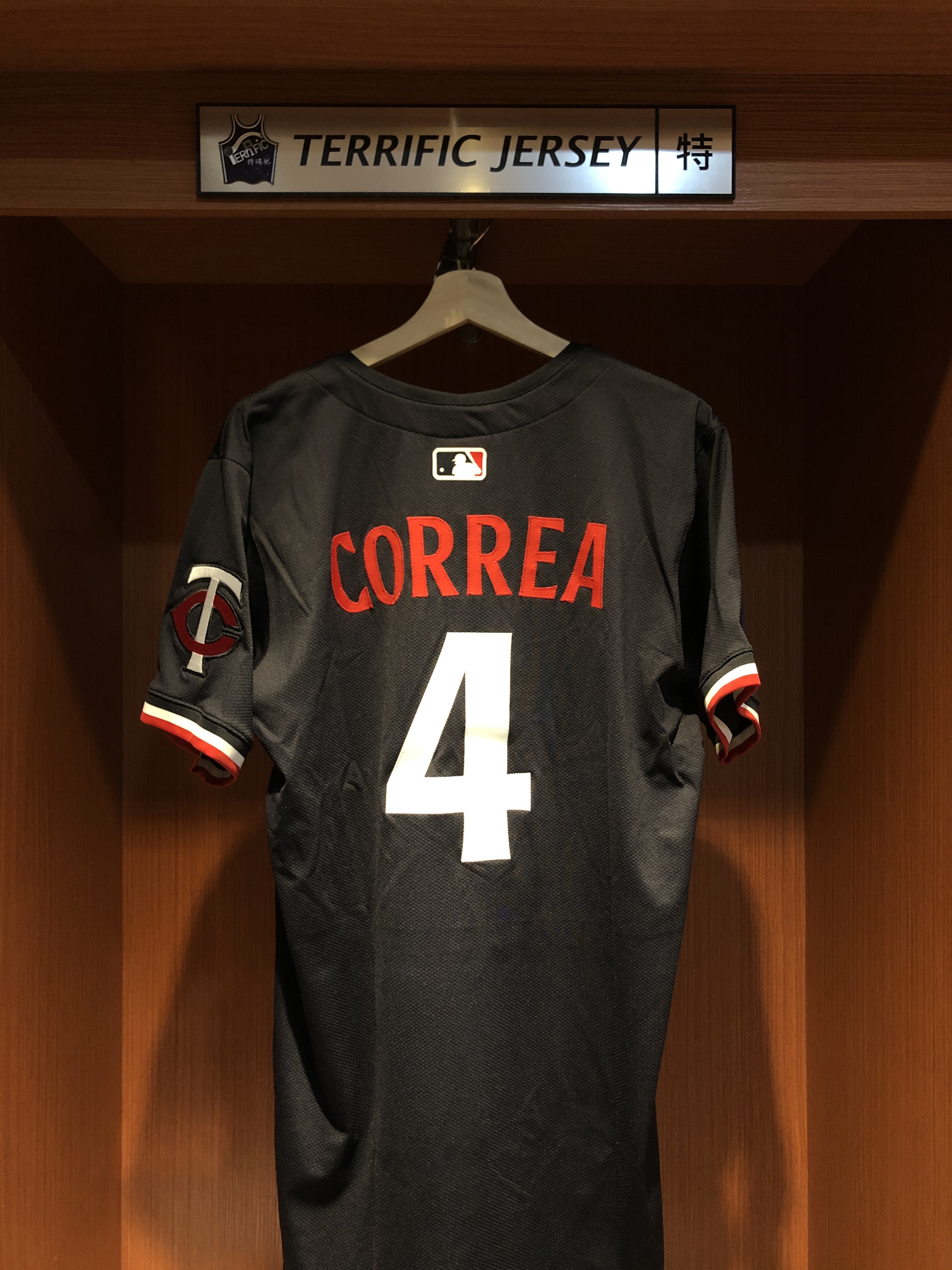 MLB球衣 Carlos Correa 明尼蘇達雙城黑 Nike Elite Player Name Jersey 球員版 電繡 全新