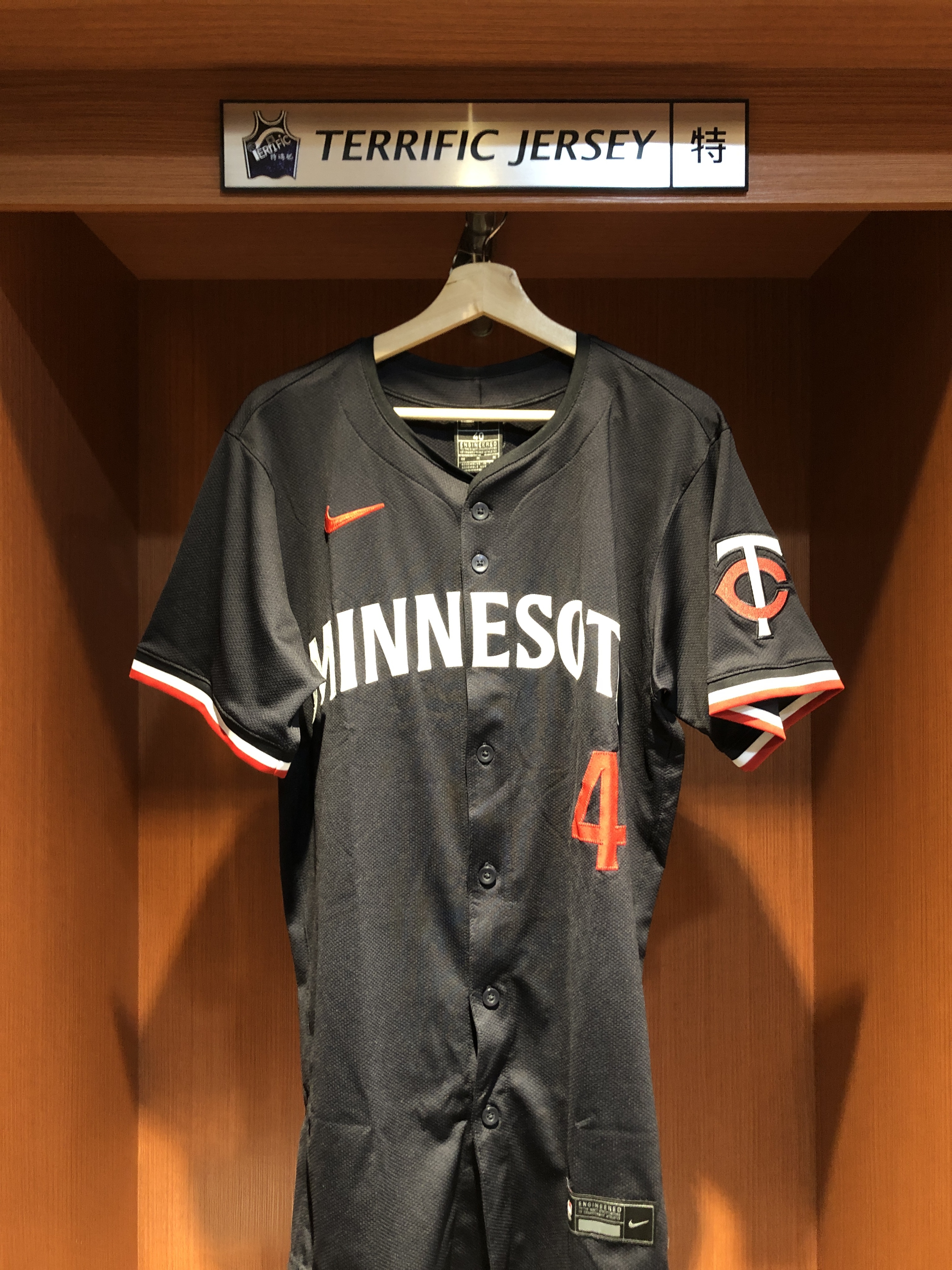 MLB球衣 Carlos Correa 明尼蘇達雙城黑 Nike Elite Player Name Jersey 球員版 電繡 全新