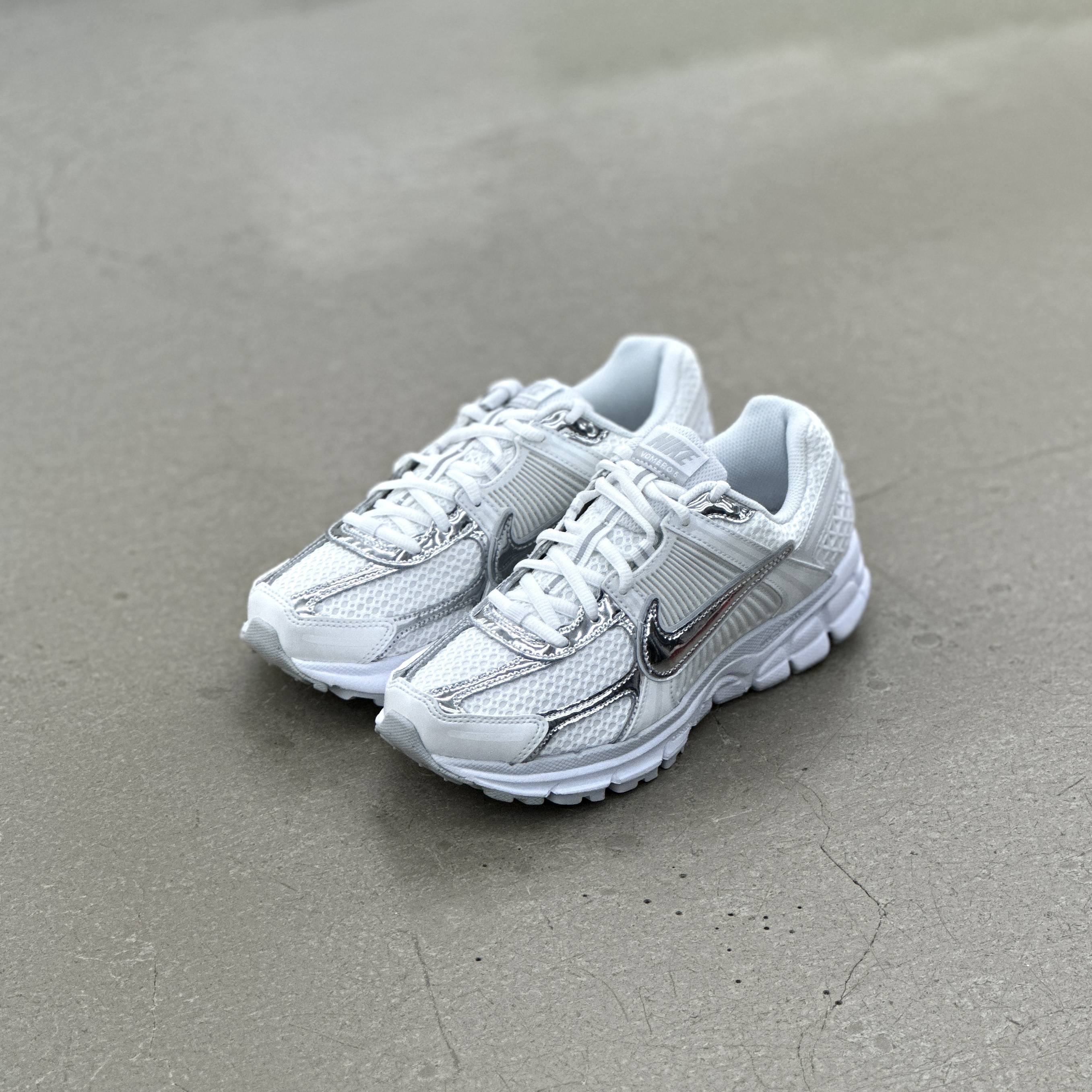 Nike Zoom Vomero 5 Chrome Toe | HF7723-100