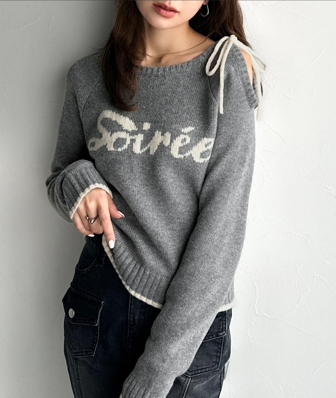 【預購】JN1004106 mily bilet Logo單肩蝴蝶結針織上衣