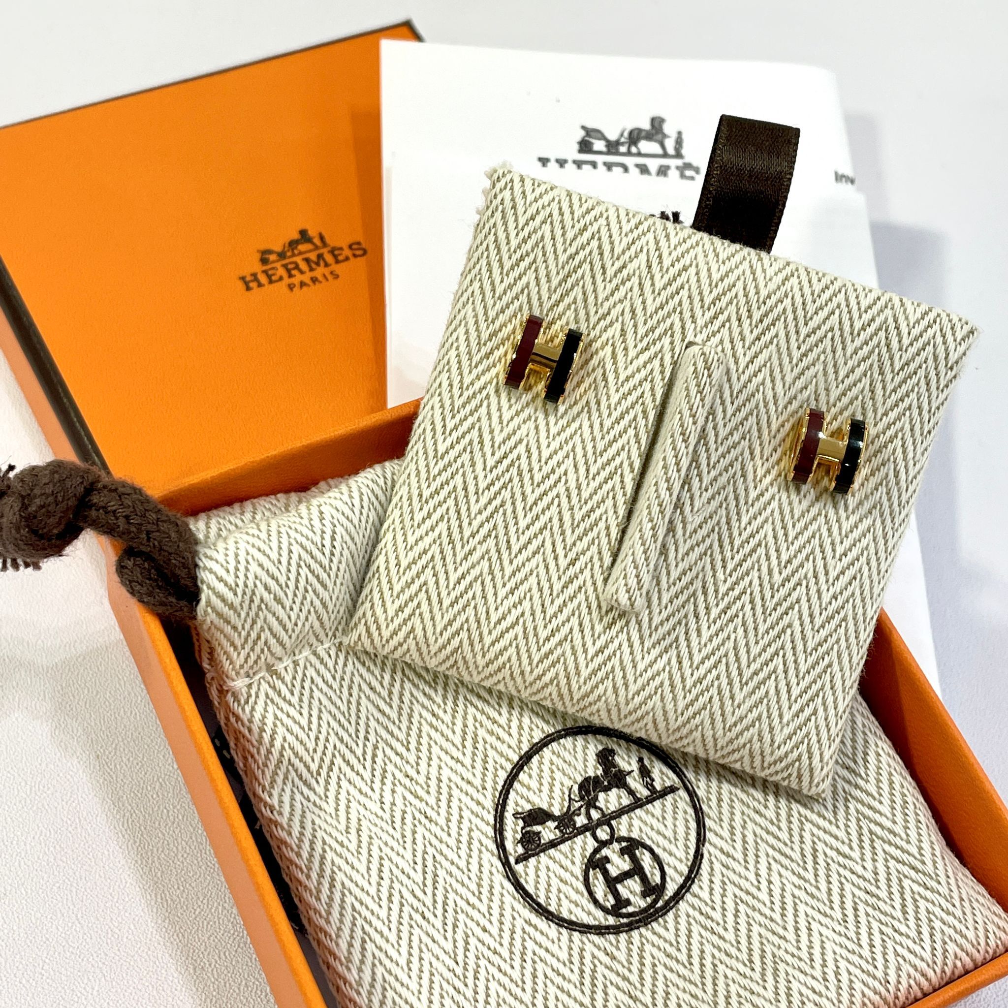 全新HERMES MINI POP H 雙拼耳環 黑色/馬鞍紅金扣EARRINGS H100065F #BRAND NEW #香榭站正品