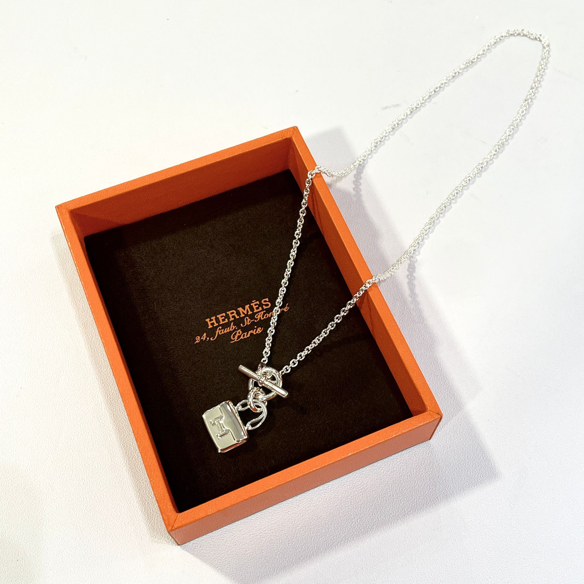 全新HERMES頸鏈 H121324B 925純銀 AMULETTES CONSTANCE PENDANT #BRAND NEW #香榭站正品