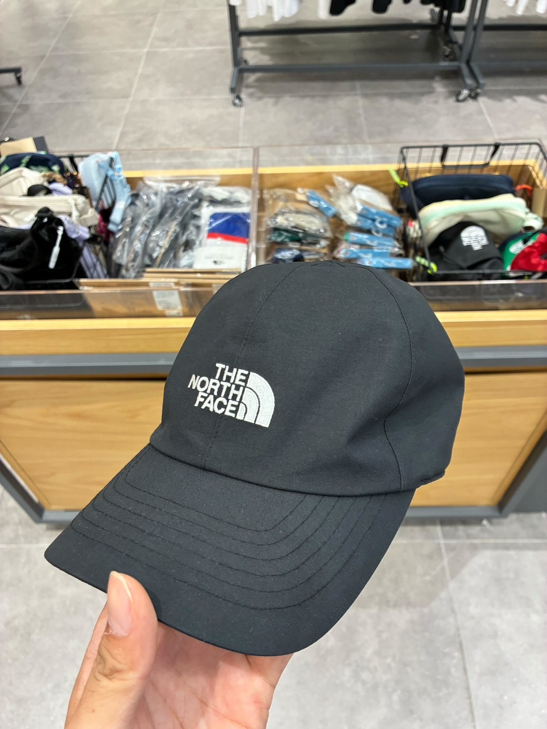 【預購】THE NORTH FACE GORE-TEX 刺繡老帽 黑色 NE3CR54