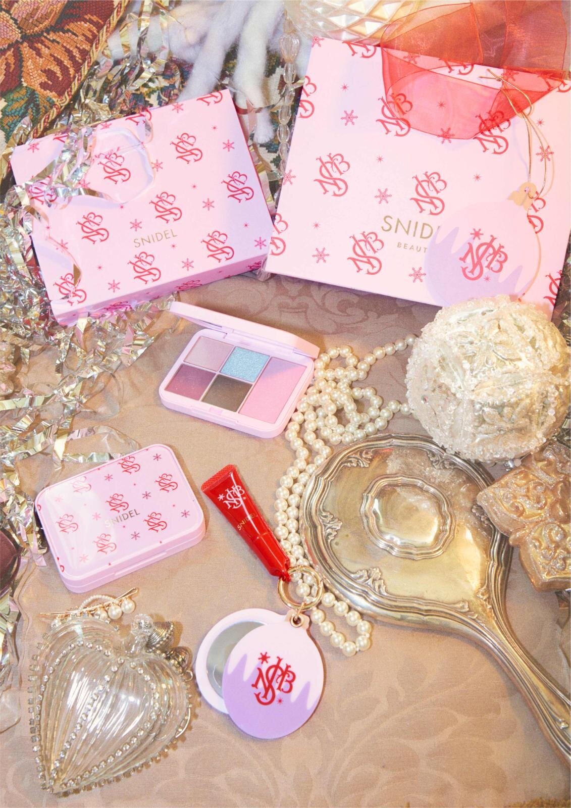 [限定] SNIDEL BEAUTY Makeup Coffret 2025 Holiday Collection 限量版眼影盤和迷你唇膏套裝