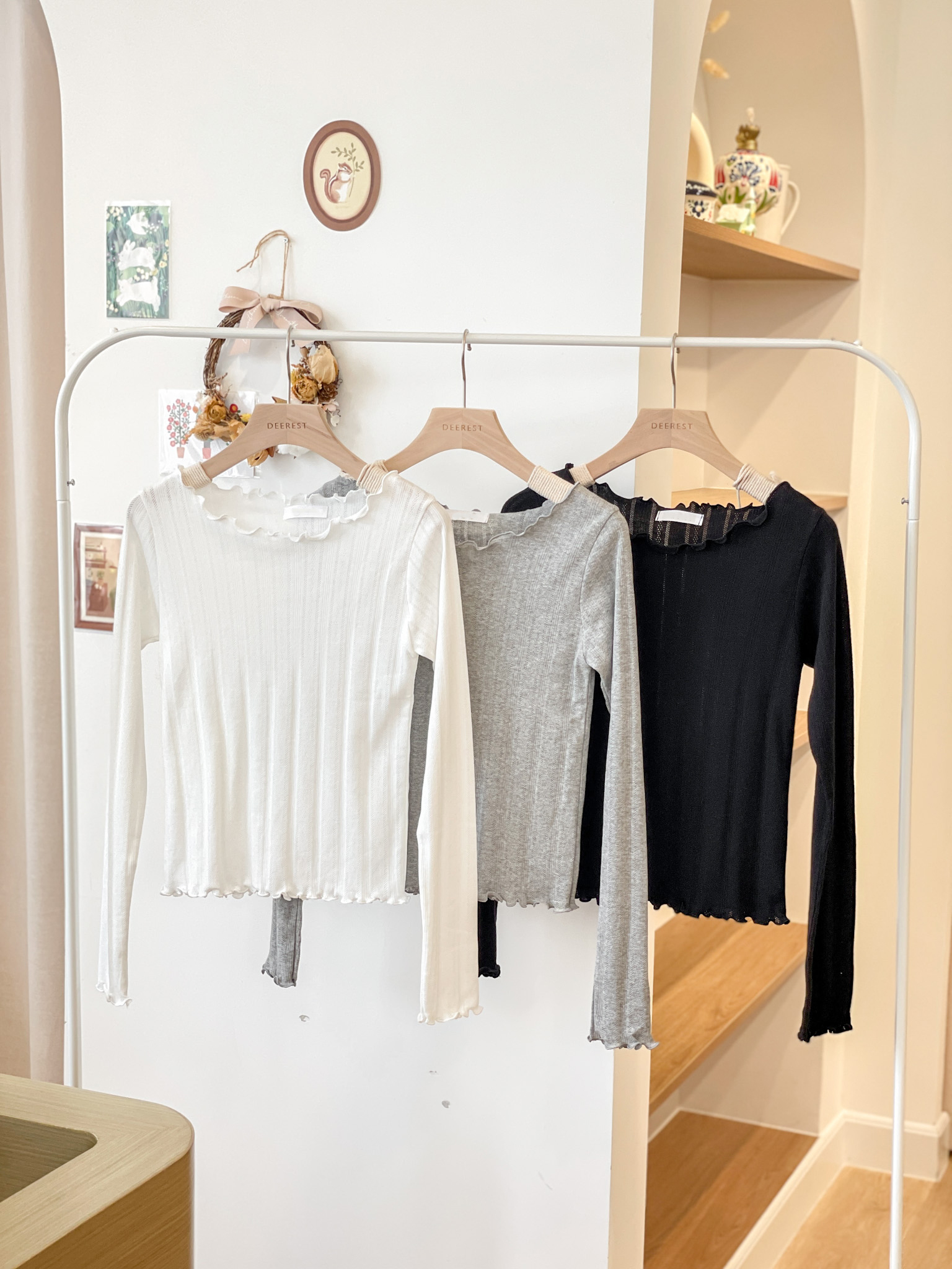 【特別價格$99！】T1397 Moira Wavy Light Top