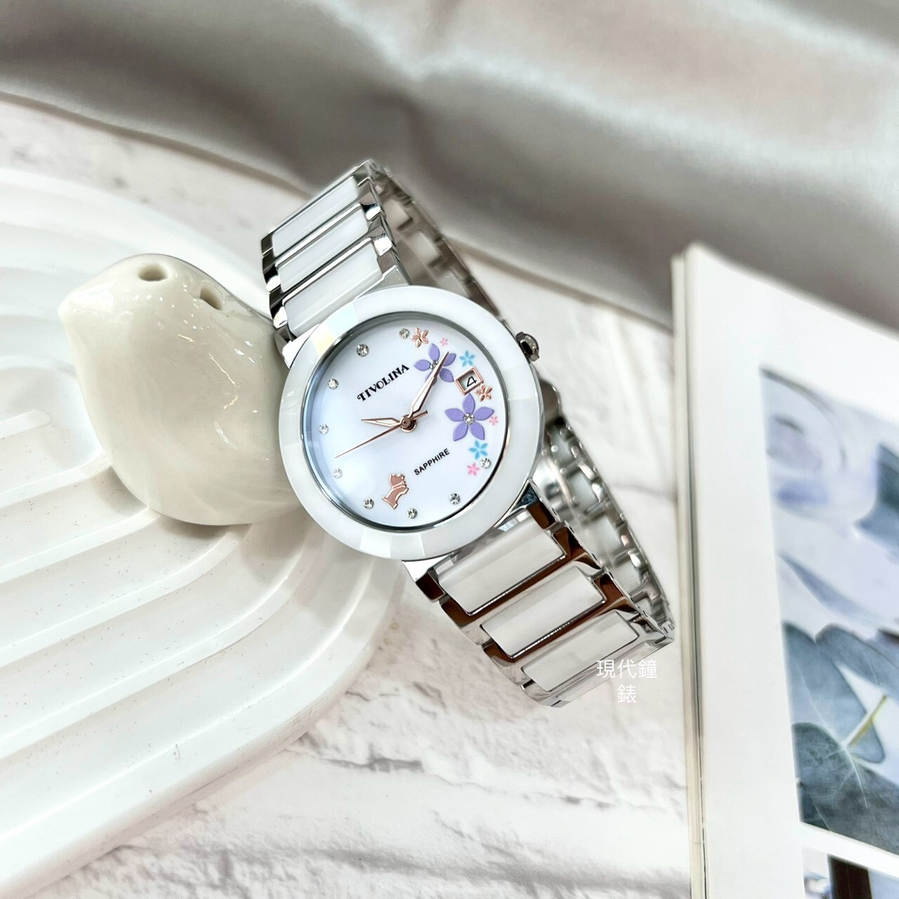 【TIVOLINA小紅帽】小花狗狗閃耀鑲鑽半陶瓷腕錶MAW3673-WP 33mm 現代鐘錶