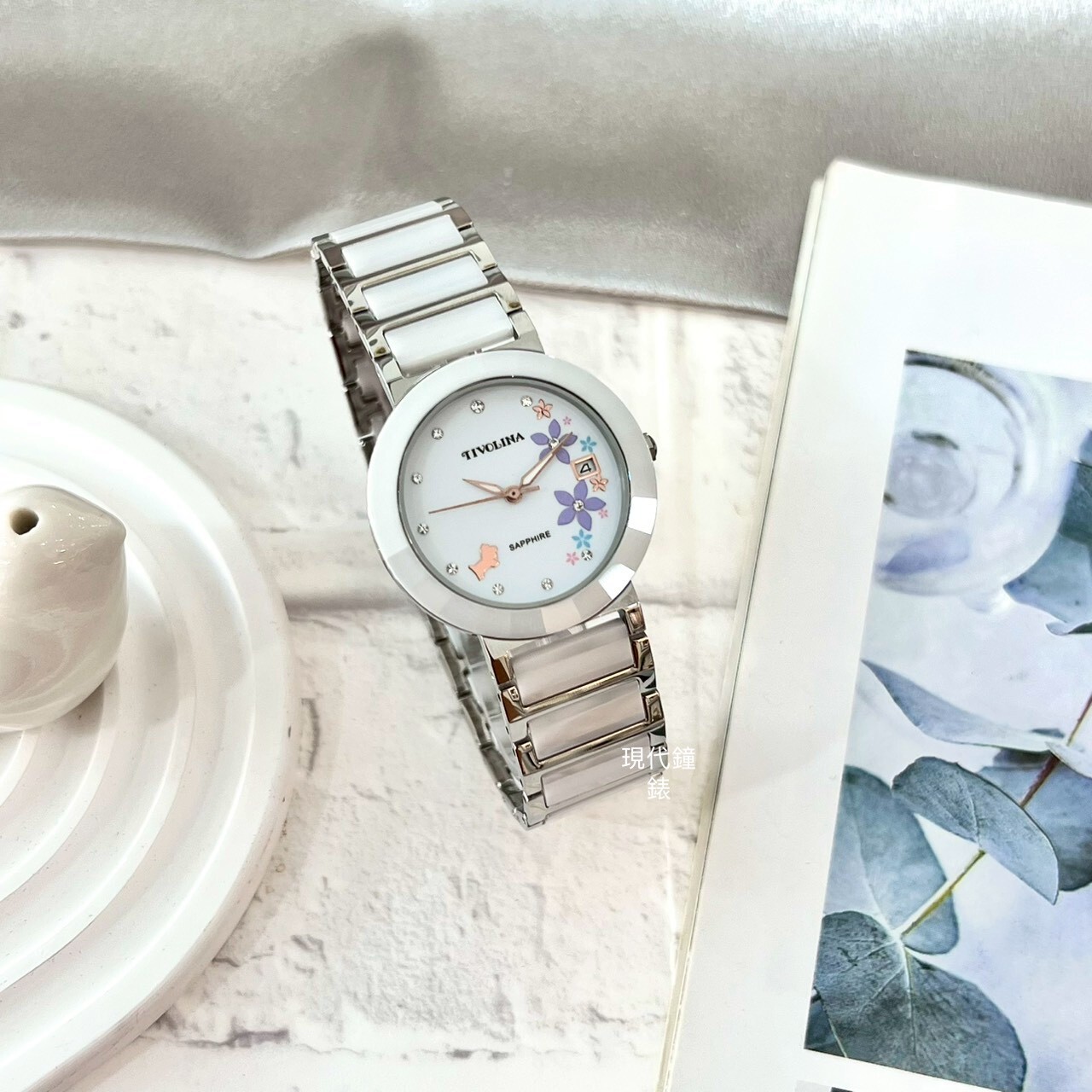 【TIVOLINA小紅帽】小花狗狗閃耀鑲鑽半陶瓷腕錶MAW3673-WP 33mm 現代鐘錶