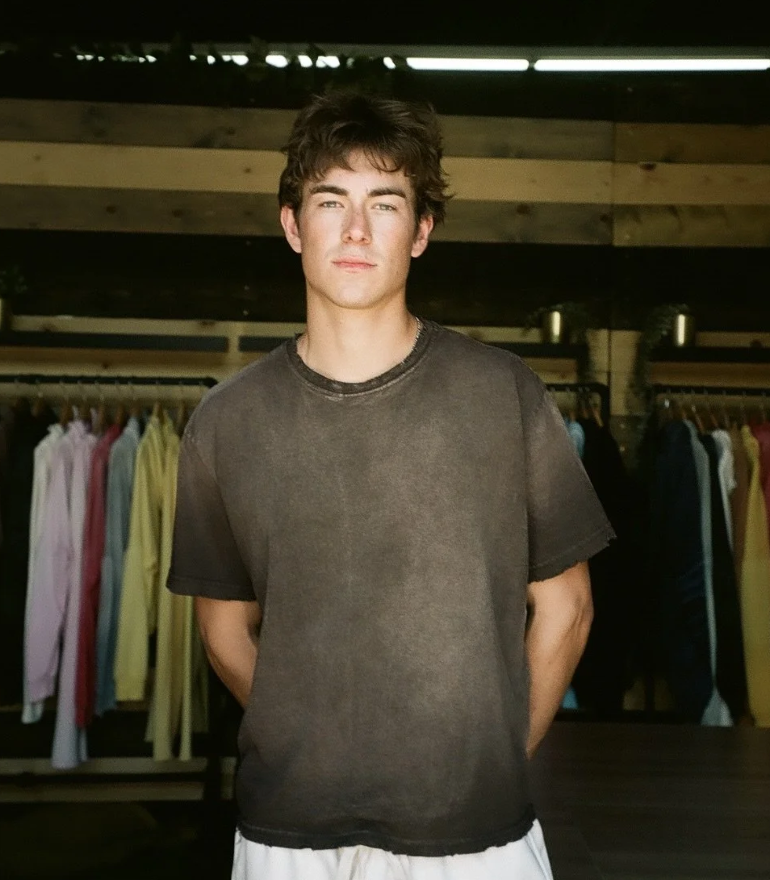 [Instock] MOOJIMOOJI OVERSIZE CROP T-SHIRTS | AGED BROWN