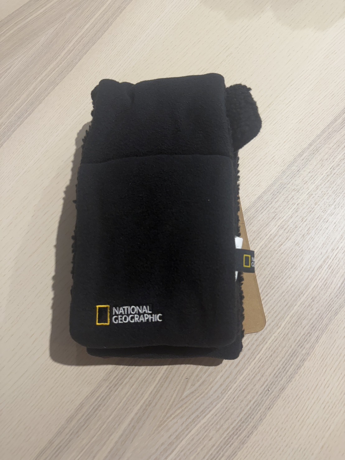 National Geographic Apparel｜國家地理 黑色雙面圍巾 N224AMS020