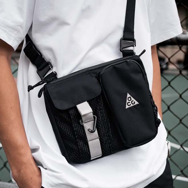 NIKE ACG デイマックス クロスボディバッグ バッグ 【Nike】ACG デイ