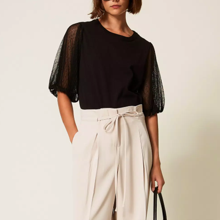 1TS1008-029 TWINSET T-Shirt With Tulle Sleeves Black #252TT2310 (C-BO-E)