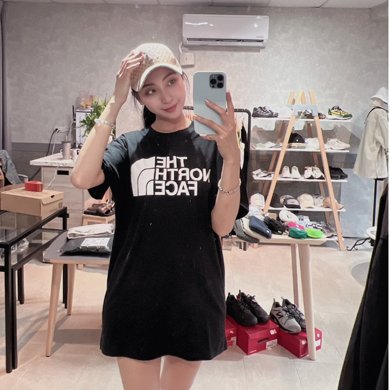 現貨 THE NORTH FACE 北臉 大LOGO 棉質短T 黑色 S碼