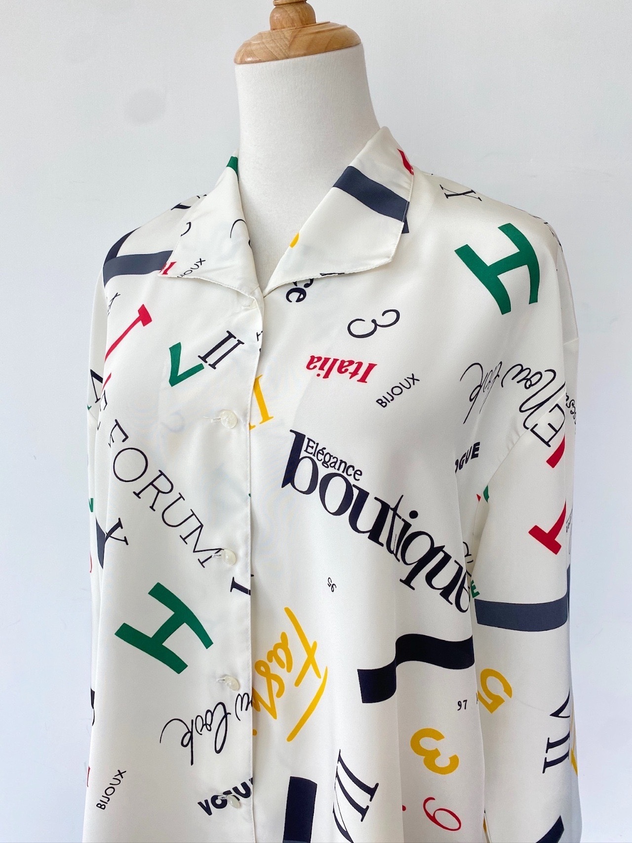 英數共舞白色古著上衣