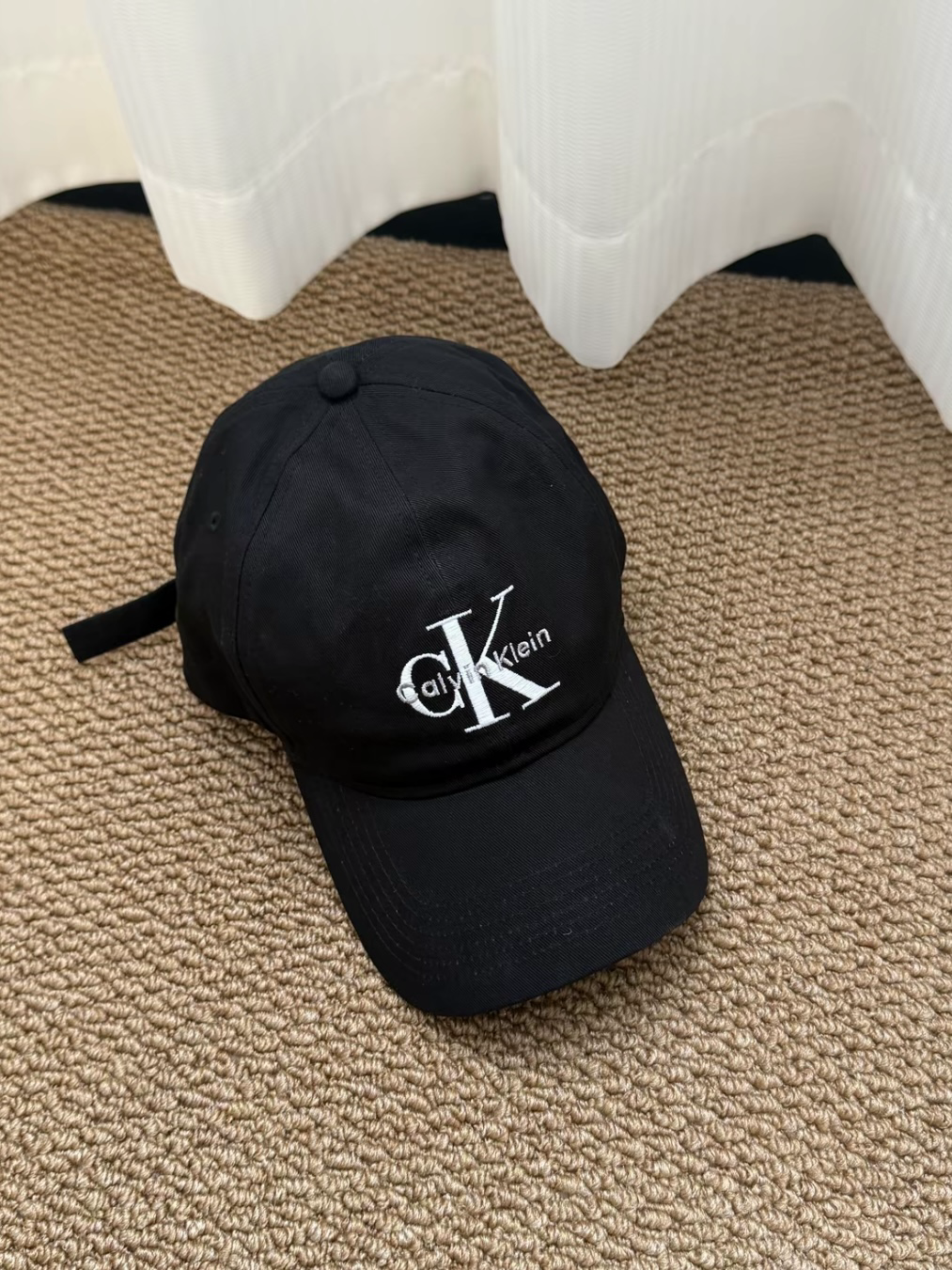 經典款Calvin Klein 大Logo 刺繡 棒球帽 黑 老帽 帽