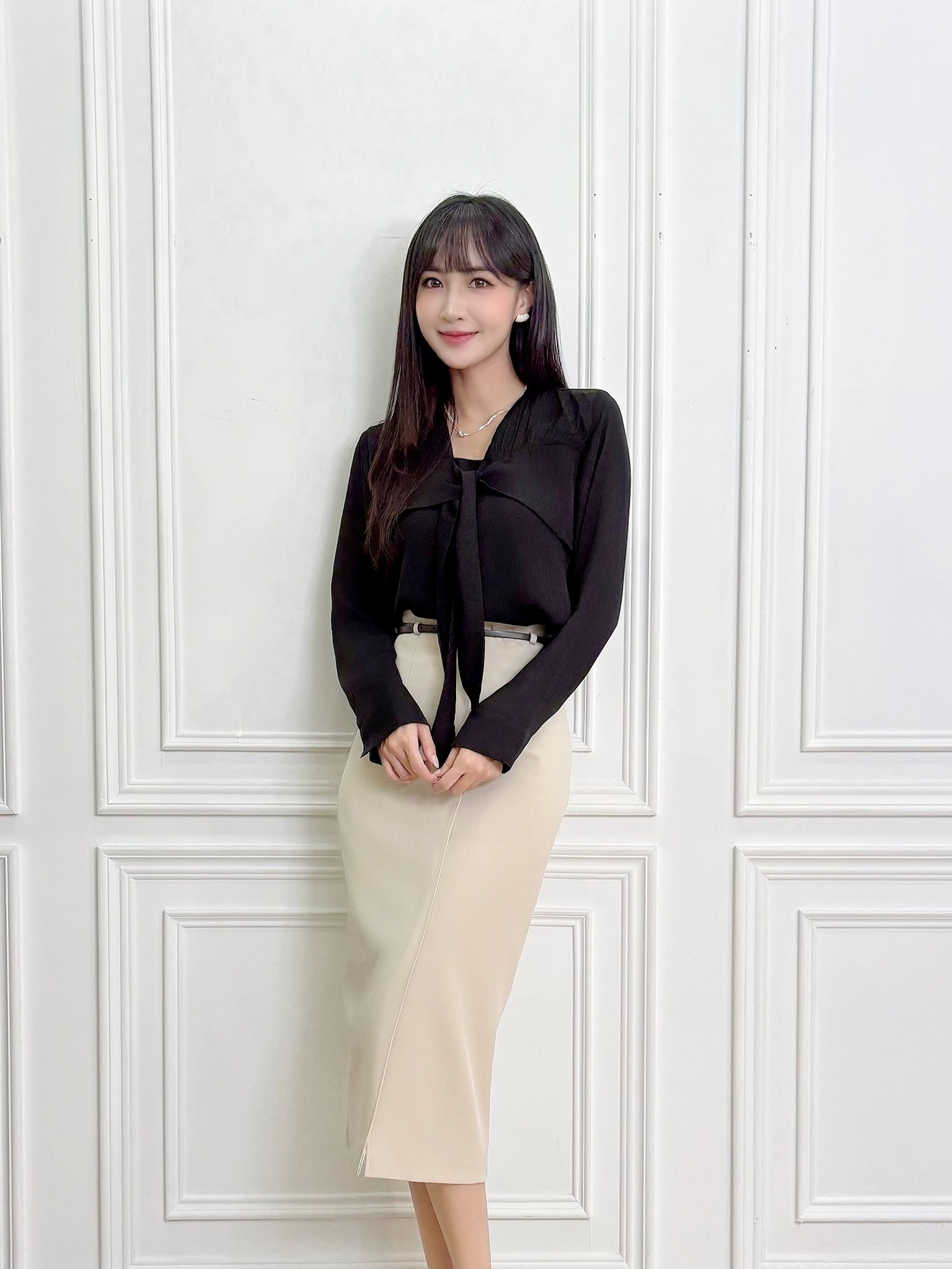 胸前綁結長袖上衣