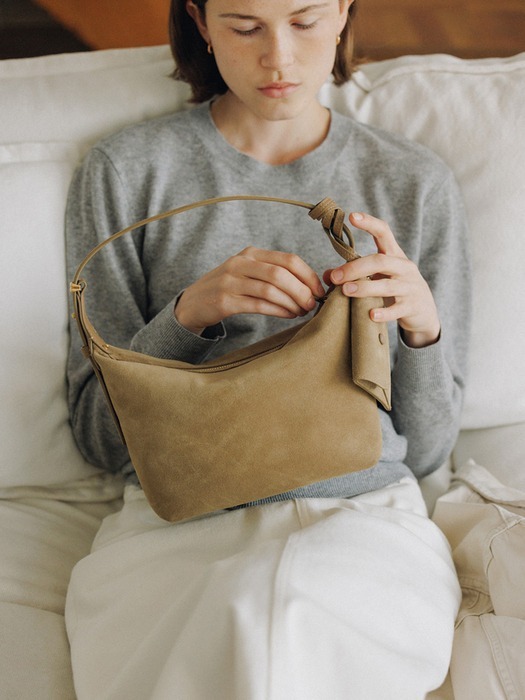 Demeriel Veneta Volume Bag