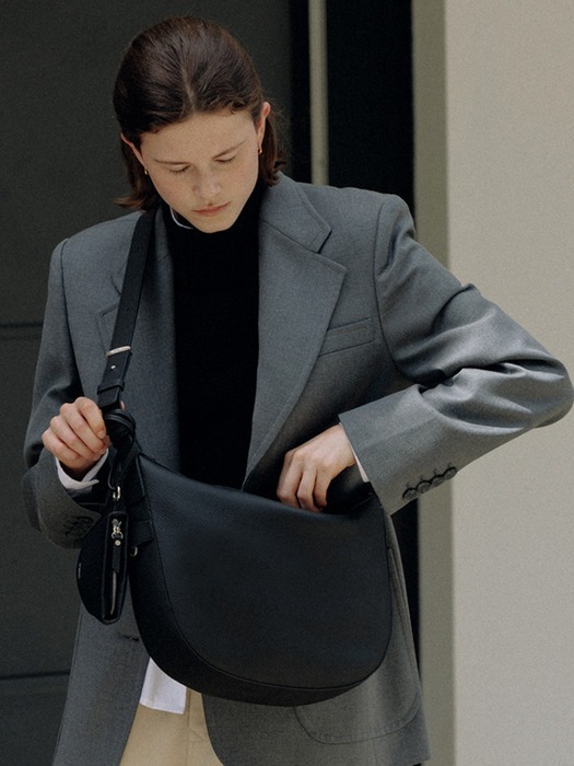 Buy Small & Medium Shoulder Hobo Bags in Singapore | PEDRO VN 美品 