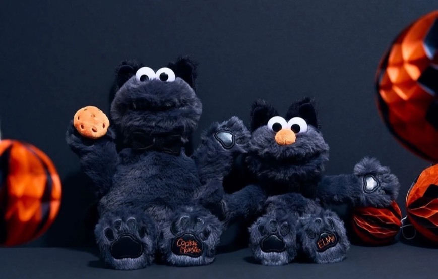<萬聖節限定🎃✨> SESAME STREET 芝麻街 ELMO/COOKIE MONSTER 餅乾 黑色 毛絨 娃娃
