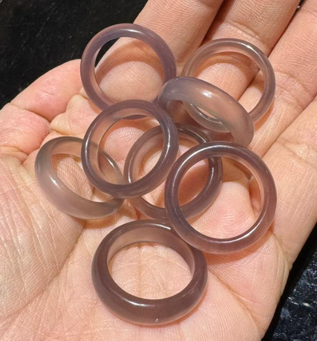 251004 - C3 天然煙紫玉髓跑環1粒