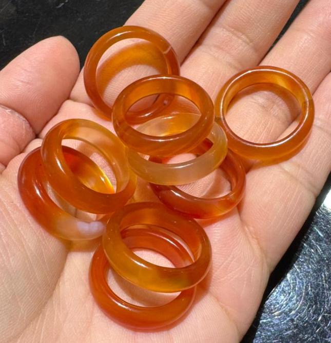 251004 - C6 天然紅瑪瑙跑環1粒