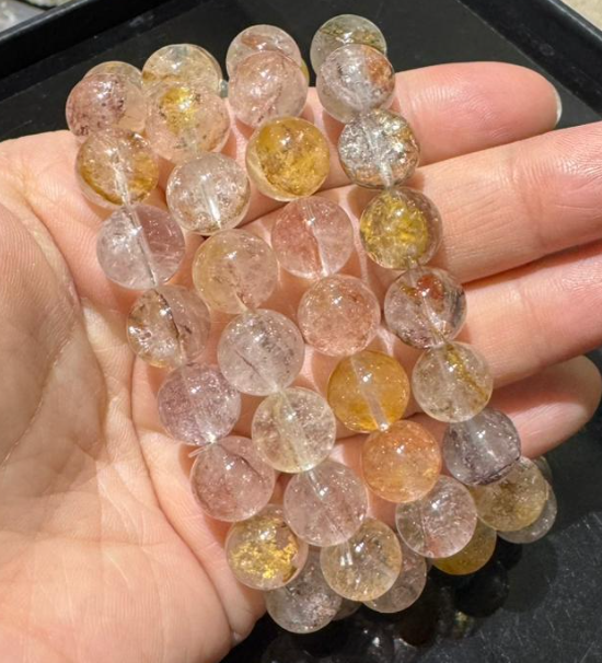 251004 - C31 11mm+斑銅礦閃靈手串