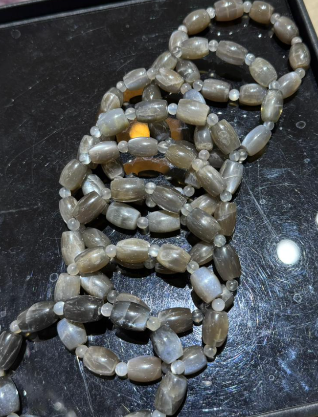 251004 - C41 黑月光桶珠手串