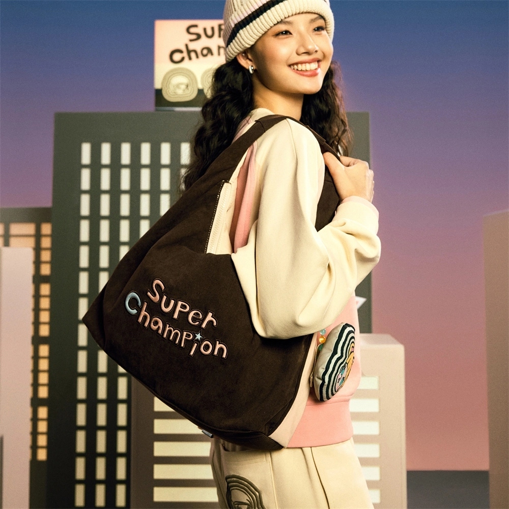 中性-Champion x POP MART MOLLY 瞬間超能力 雲朵包-咖啡（U4DACPU70S3）