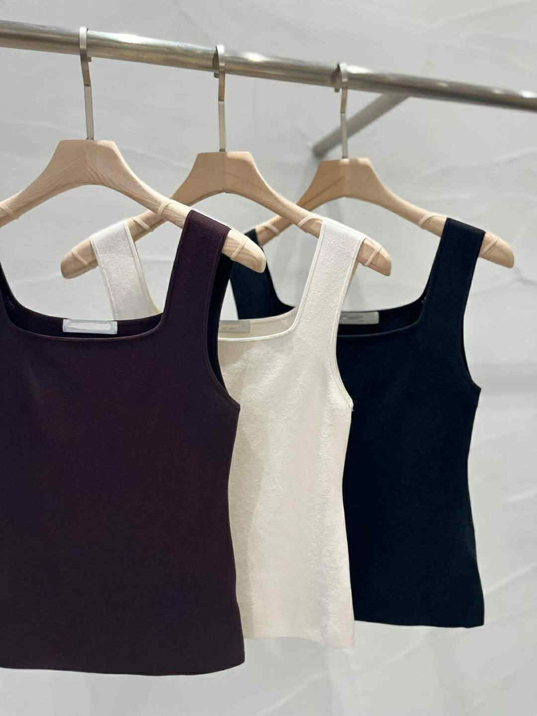 MA17 氣質方領針織背心