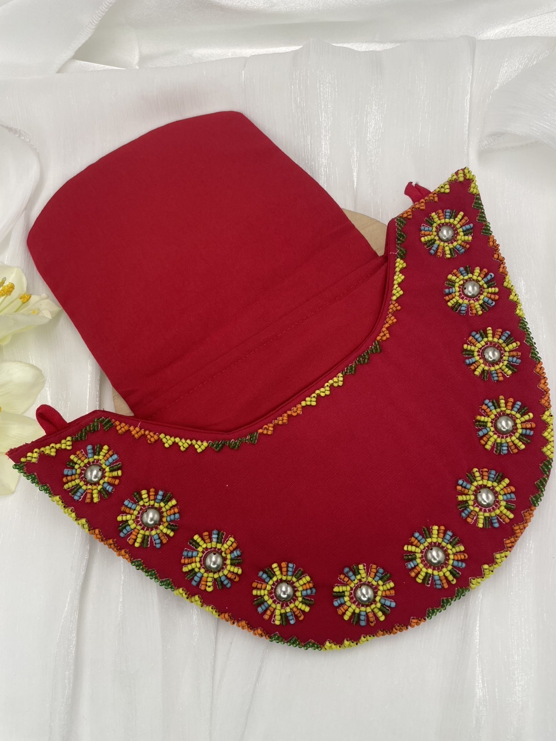 ★ No.27手工珠繡圖騰包深16.5上寬28下寬16.5