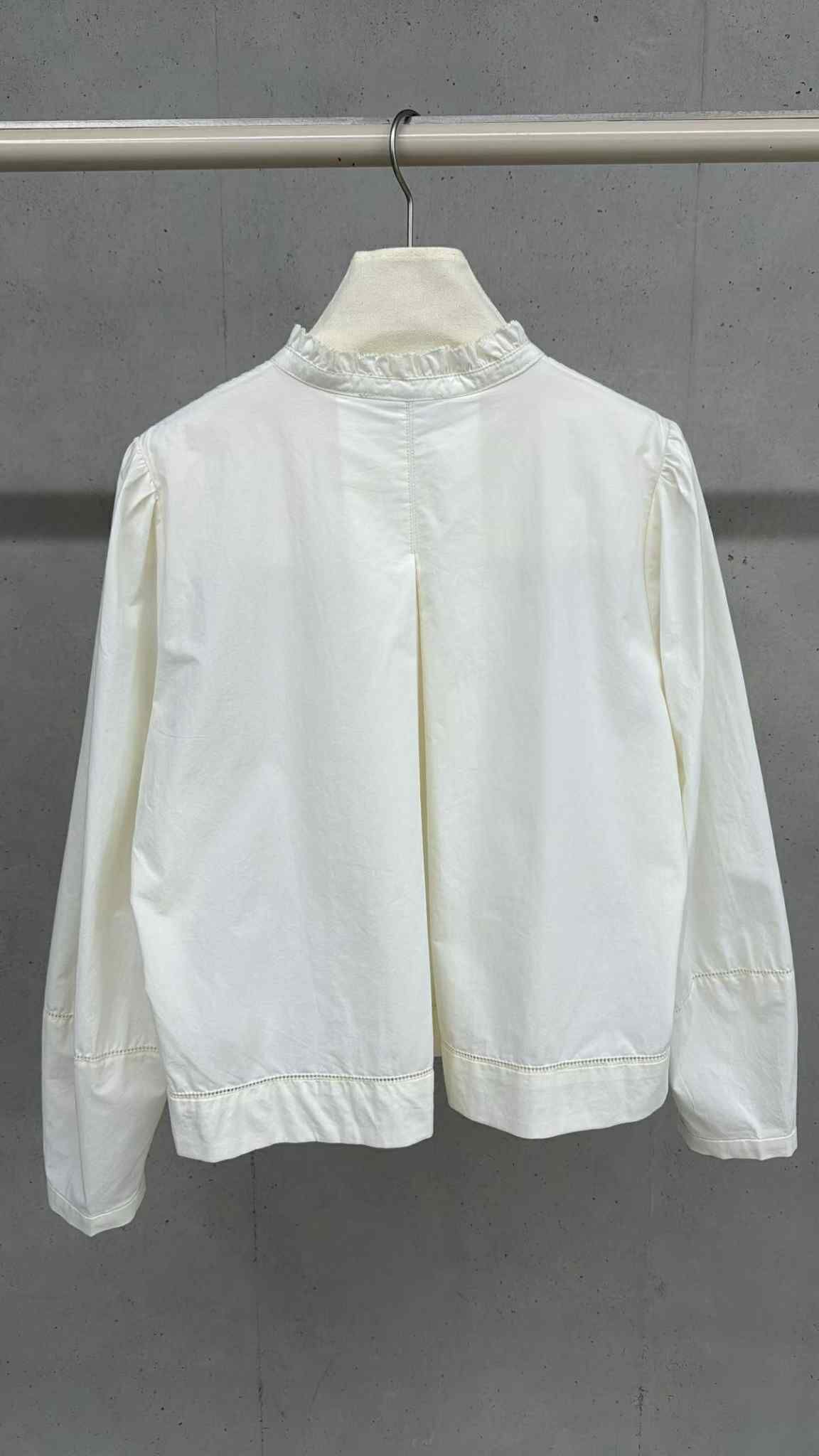 MA15 法式浪漫壓褶荷葉邊上衣