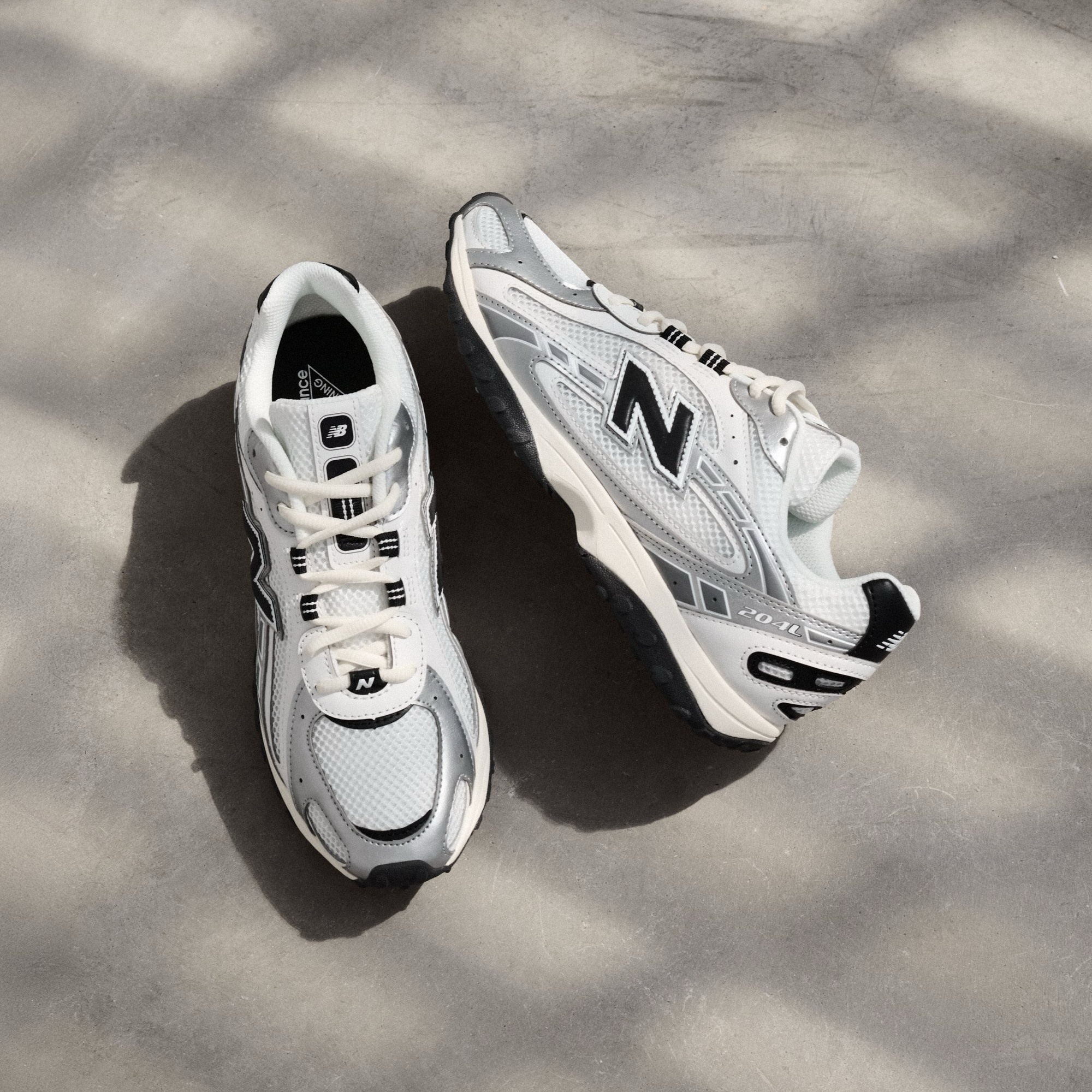 限時特價現貨┃張員瑛 new balance 204 U204  奶油 銀白 黑銀 薄底鞋