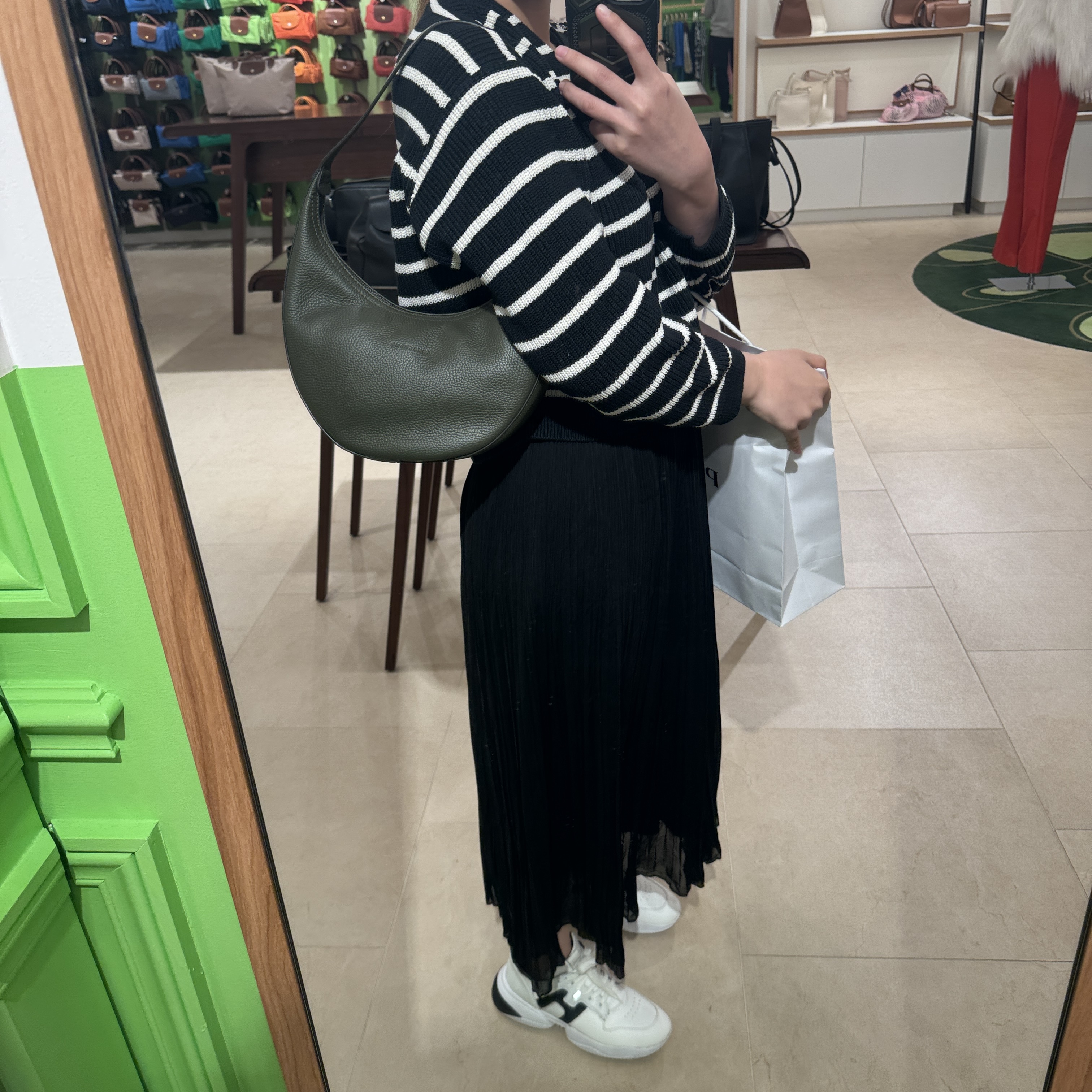 Longchamp Leather hobo Bag Khaki green 10218