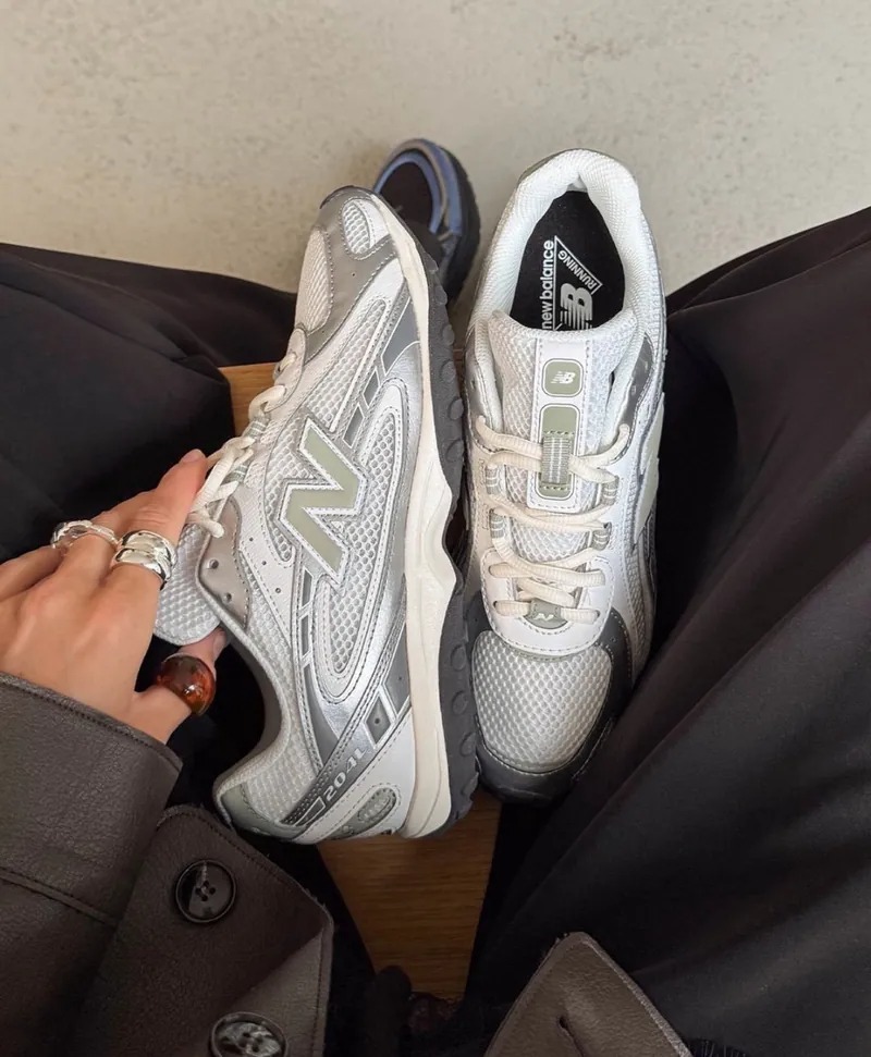 預購┃張員瑛 new balance 204 U204 白銀 綠色 薄底鞋