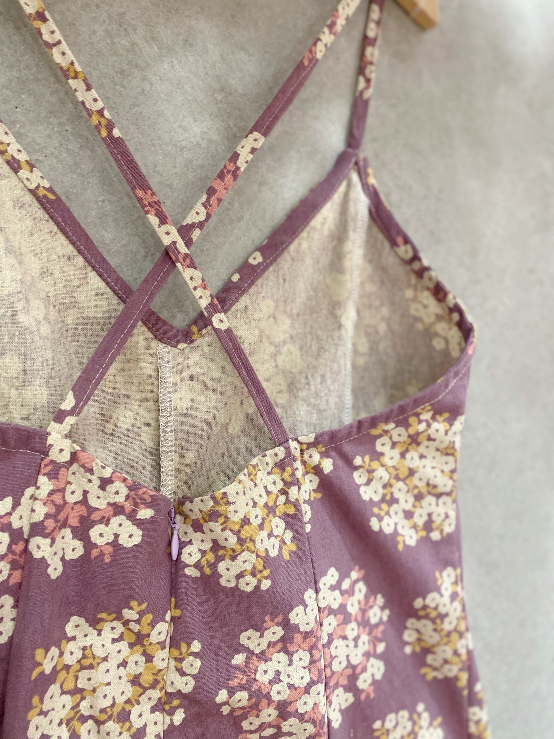 紫繡球 媽咪後交叉合身長洋裝(S)