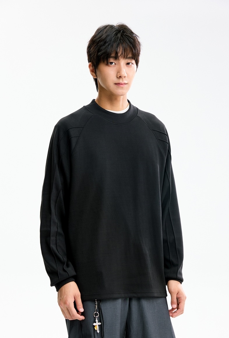 10M08 線條設計感落肩小高領上衣 兩色