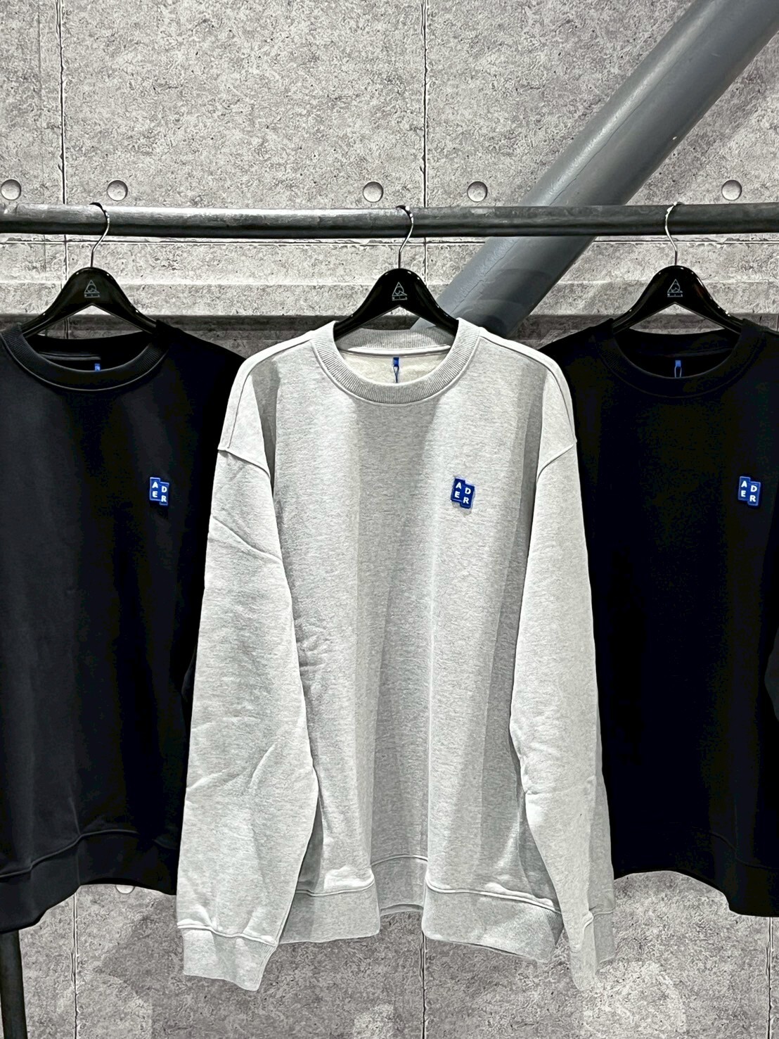 ADER 基礎刺繡小標 衛衣 大學 T