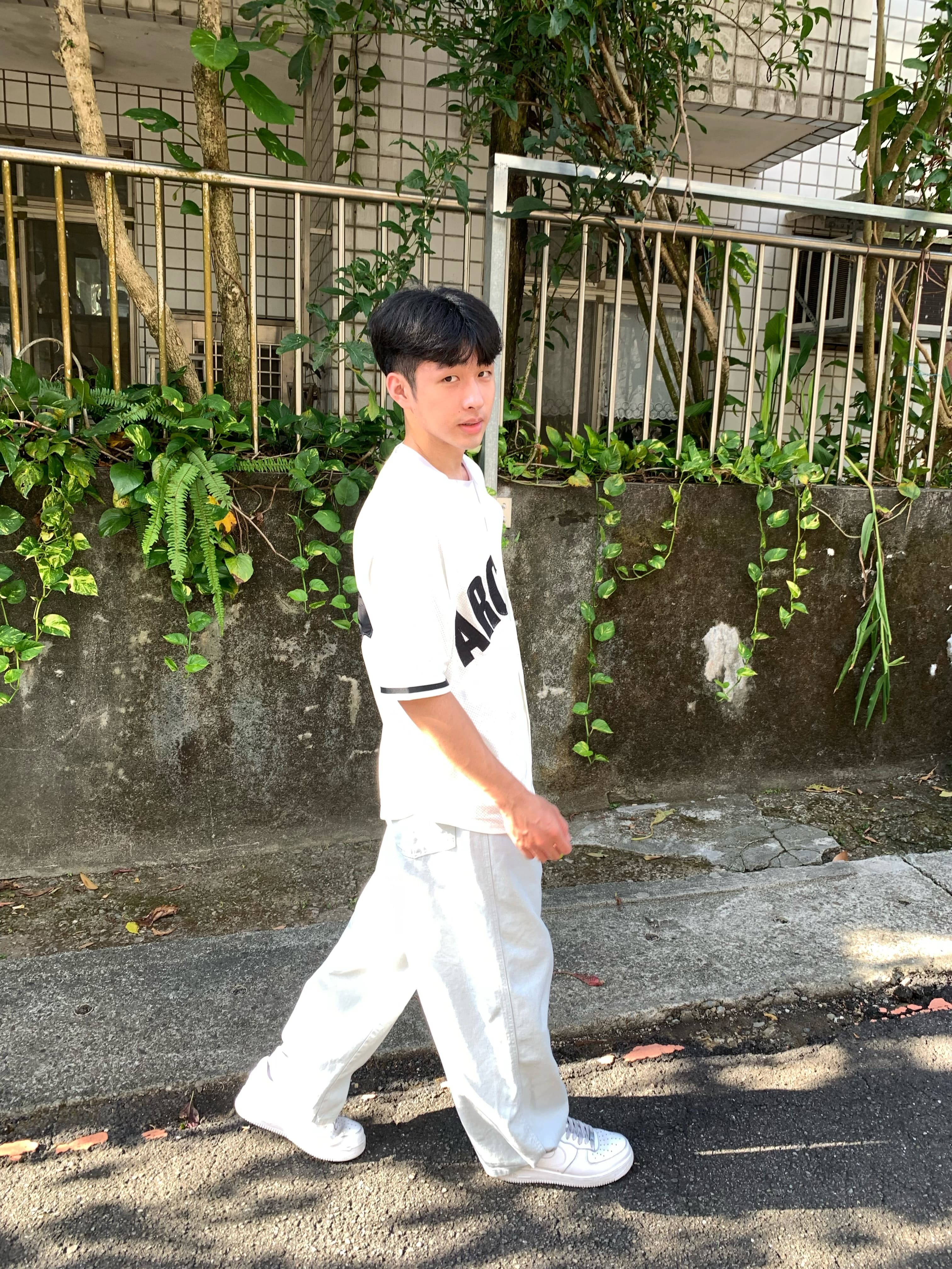 ARCADE 鈕扣 棉質透氣 寬鬆 短袖