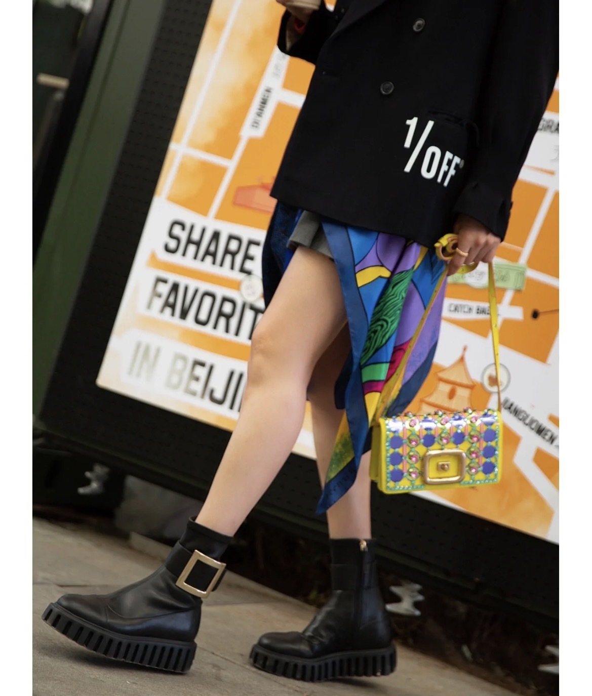 Roger Vivier RV viv go thick leather boots black