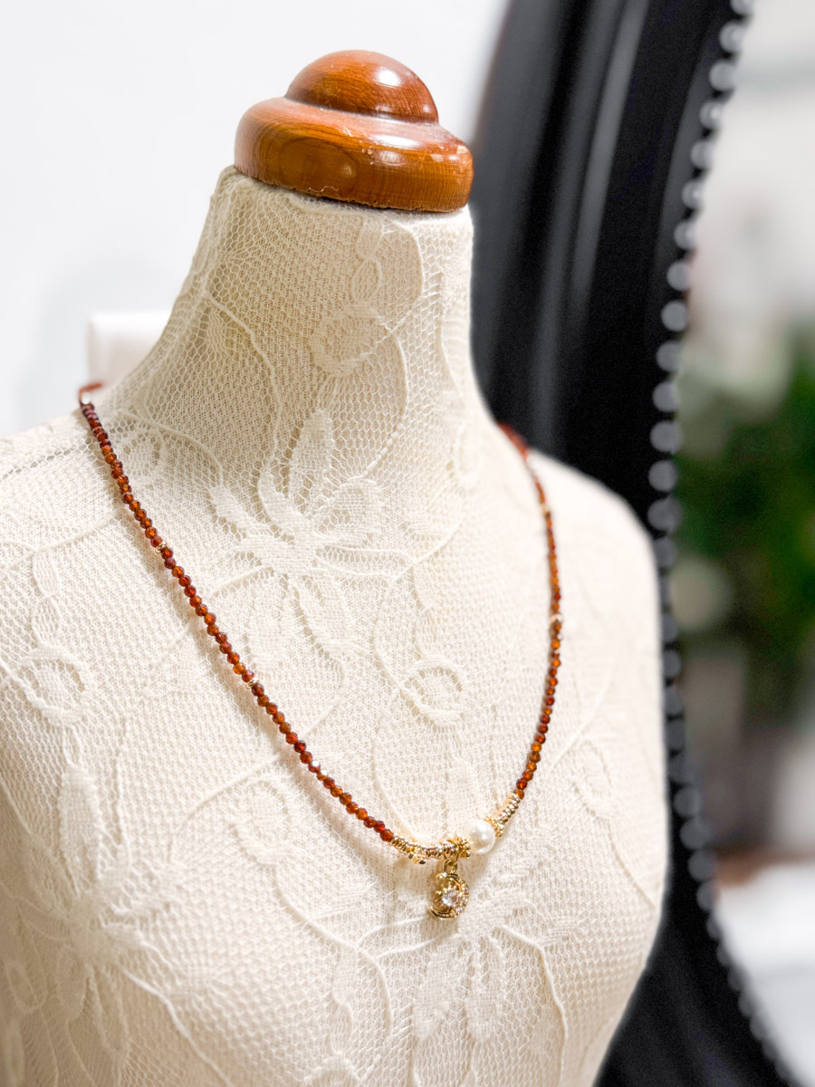 【SALE SALE SALE🔥】 韓國手工天然石・月亮鋯石頸鏈【不設退換】