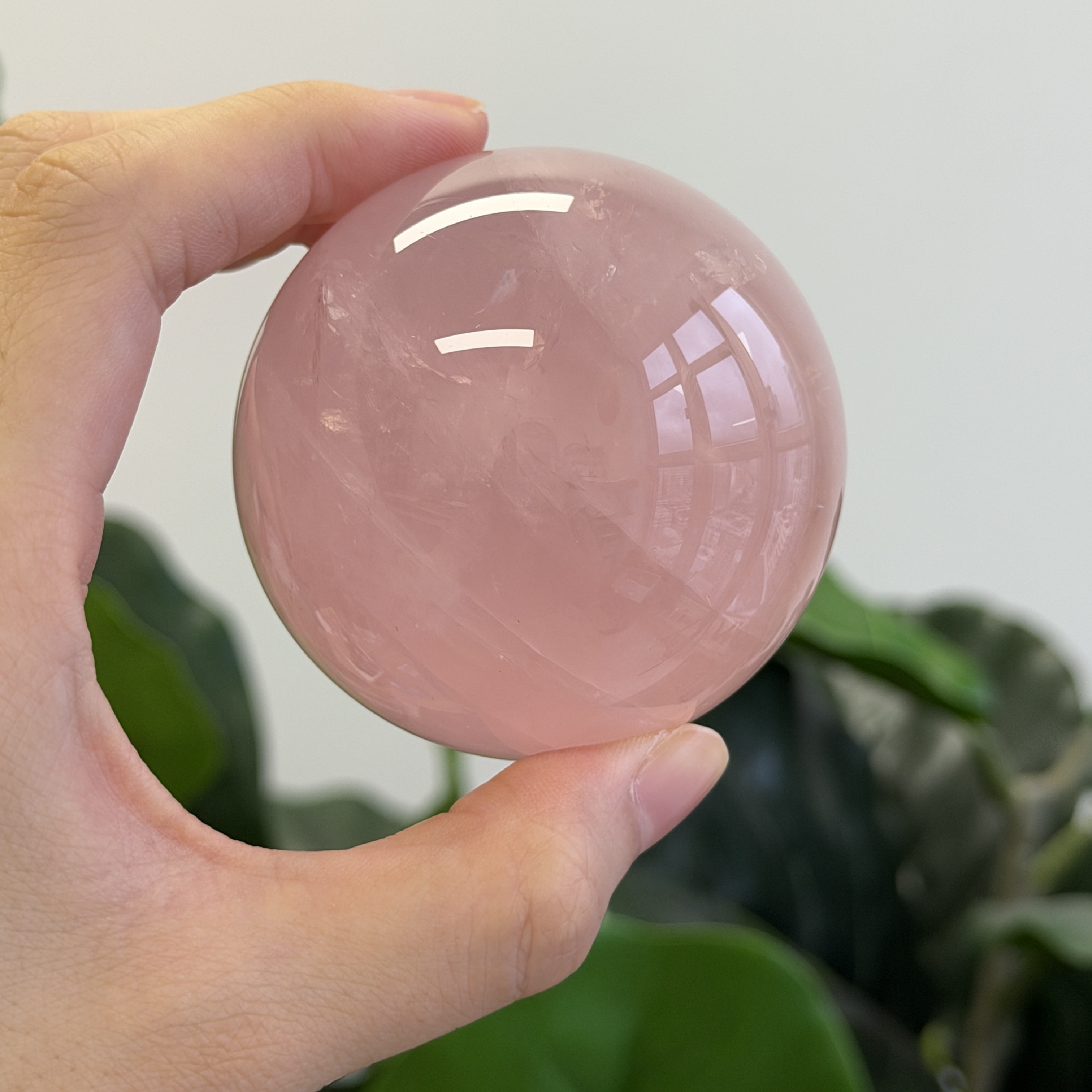 高級數粉晶球 6.2cm MP1699