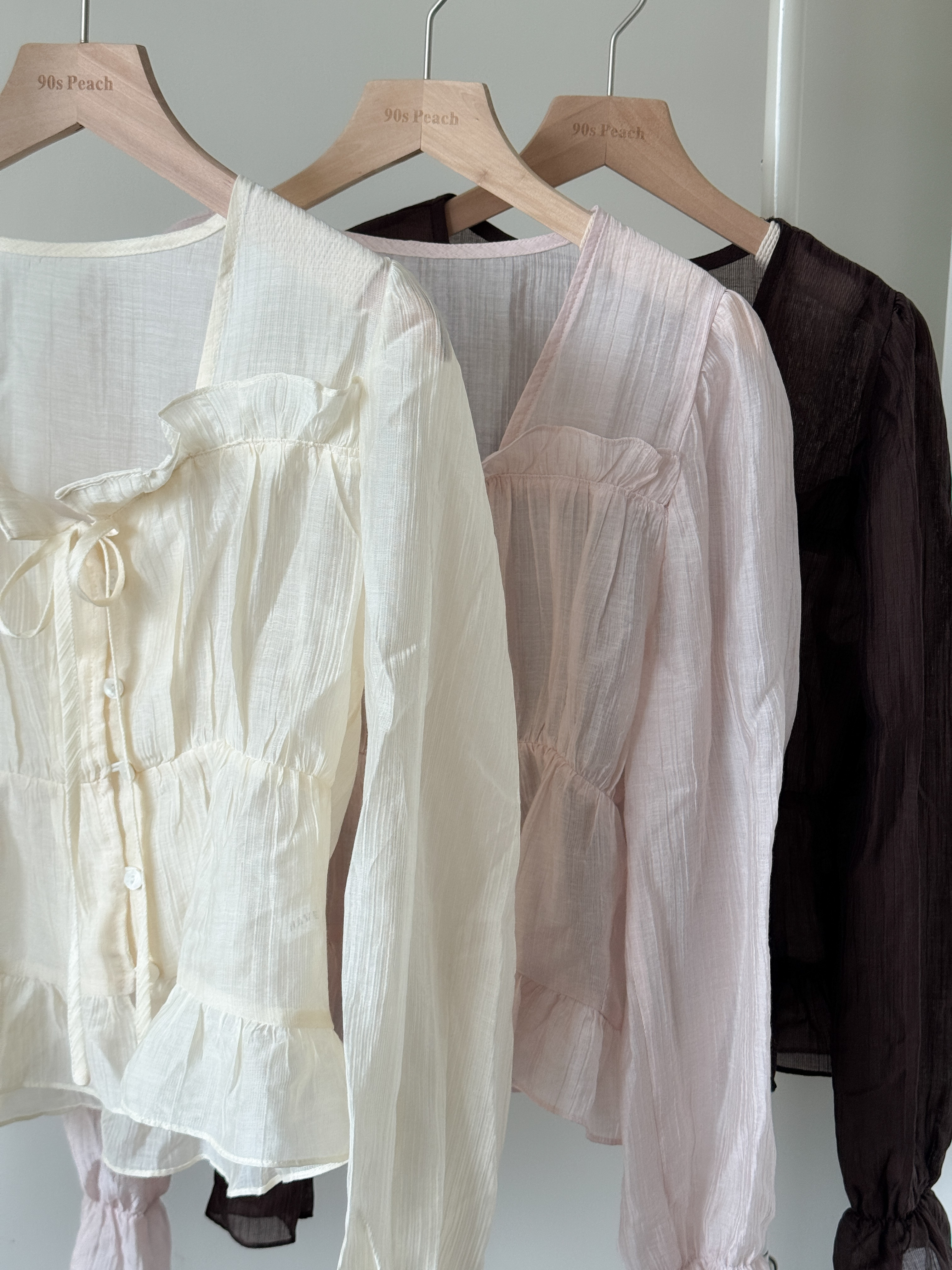 氣質ONNI的方領雪紡blouse～