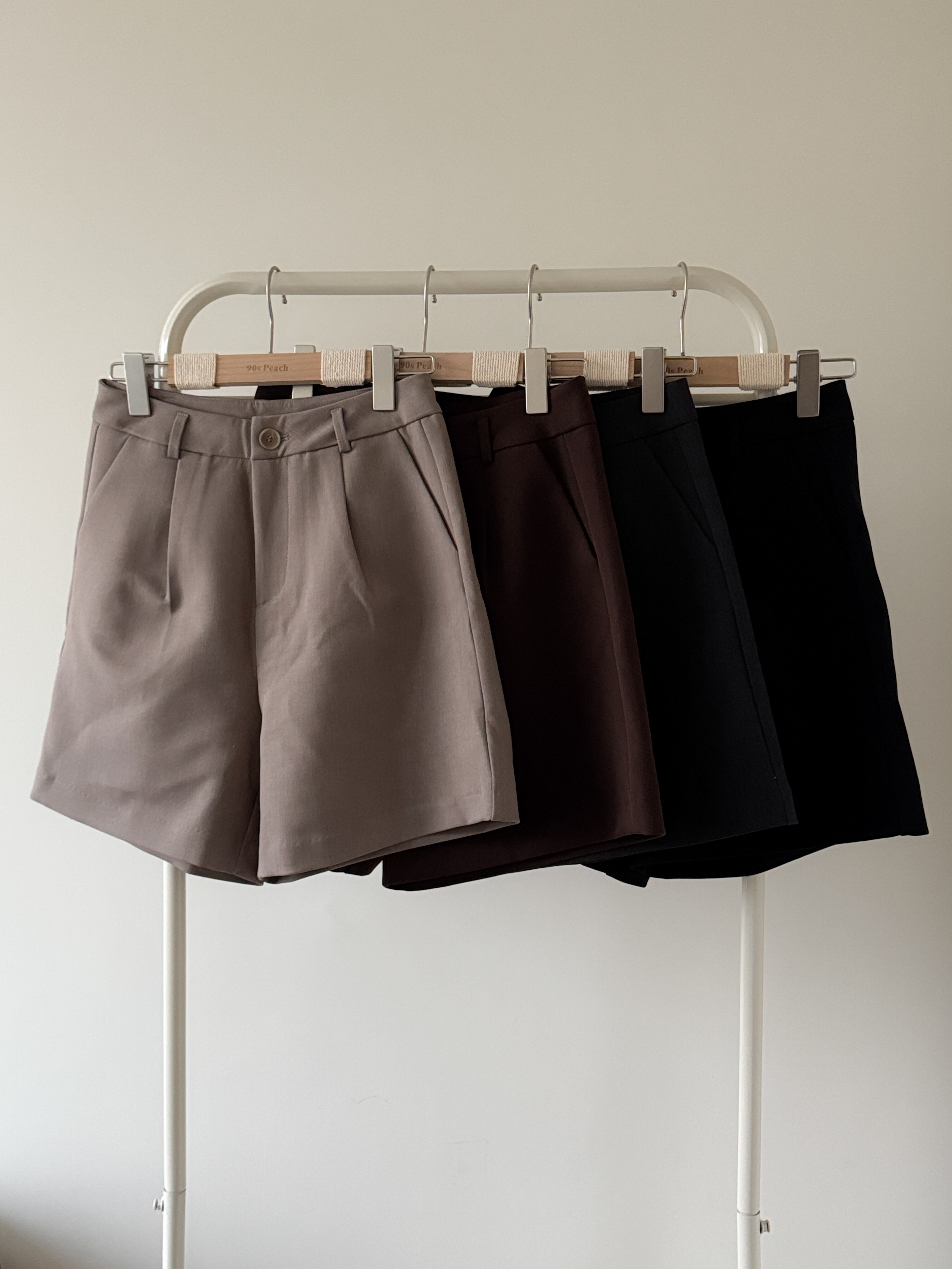 秋季必入//長一點的包臀短褲！