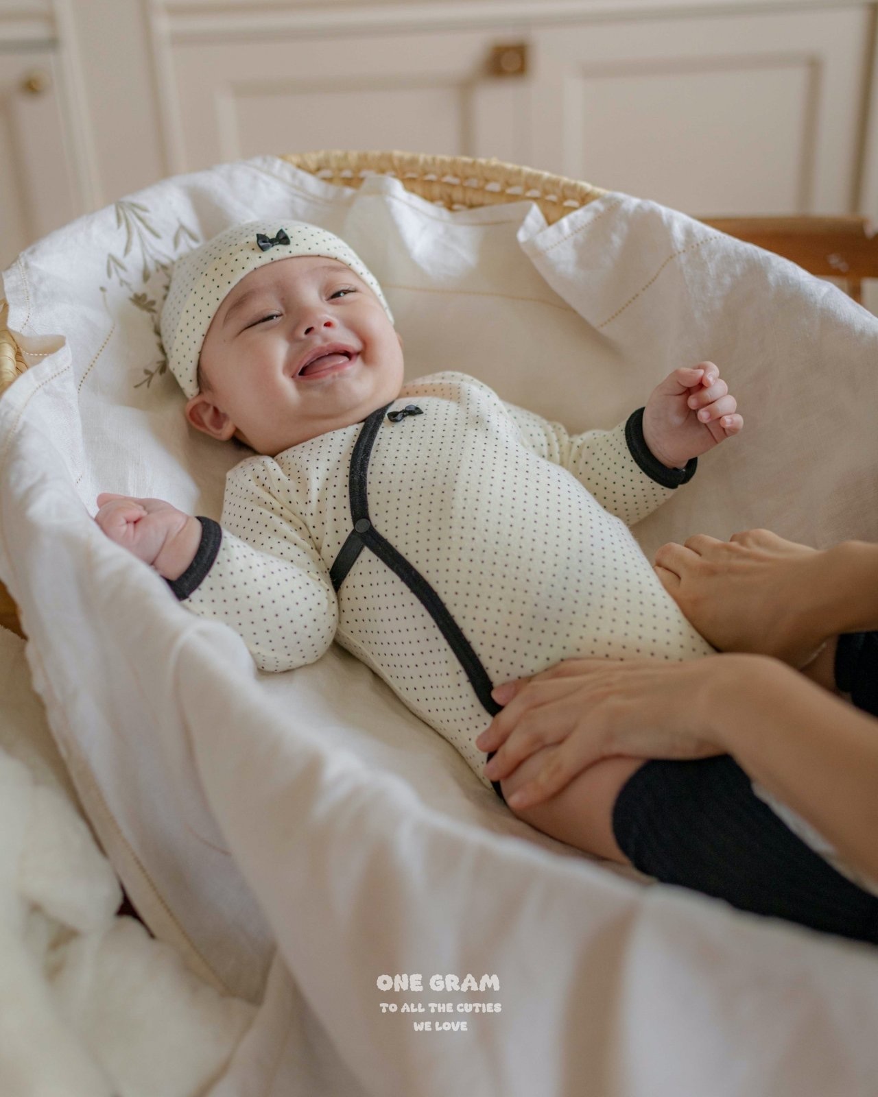 One Gram Rie Newborn Suit Set（With Bonnet&Bib）