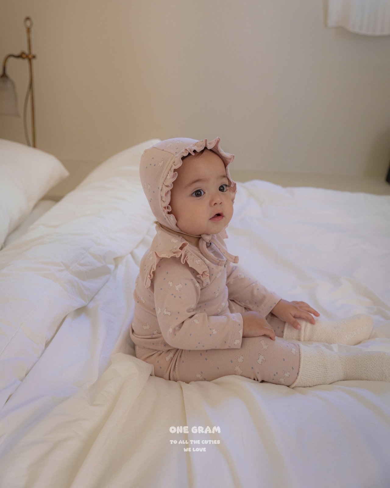One Gram Bunny Top Bottom Set（With Bonnet）
